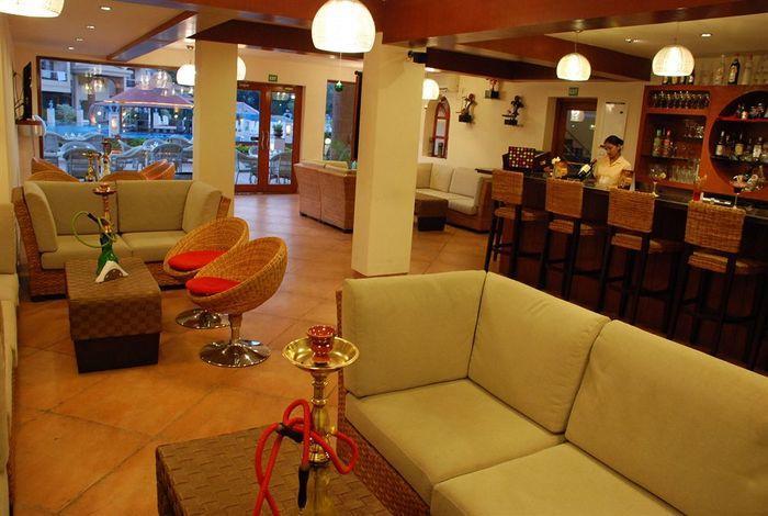 Hotel Ocean Waves Sun Baga Exterior foto